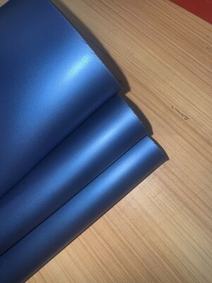 Durable Neoprene Material Smooth Pearlescent Coating Providing Excellent Buoyancy Stretch Low Compression Set for Wetsuits