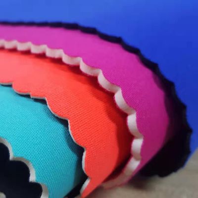 0.5mm الشاطئ A مطاط Neoprene Spandex نسيج مضاد للماء للقماش / الحقيبة، فائقة الرقة، نسيج مرن، مضاد للماء والعزل الحراري، النسيج الخارجي